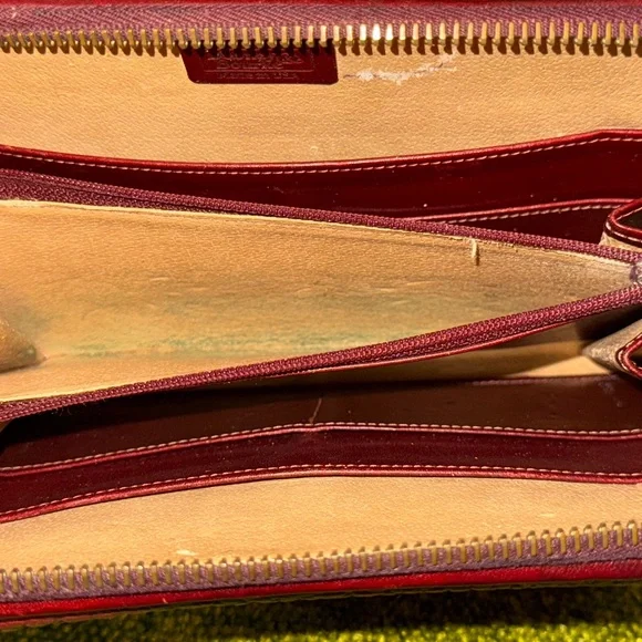 Dooney & Bourke Large Zip Along in Solid Rouge - Picture 8 of 12